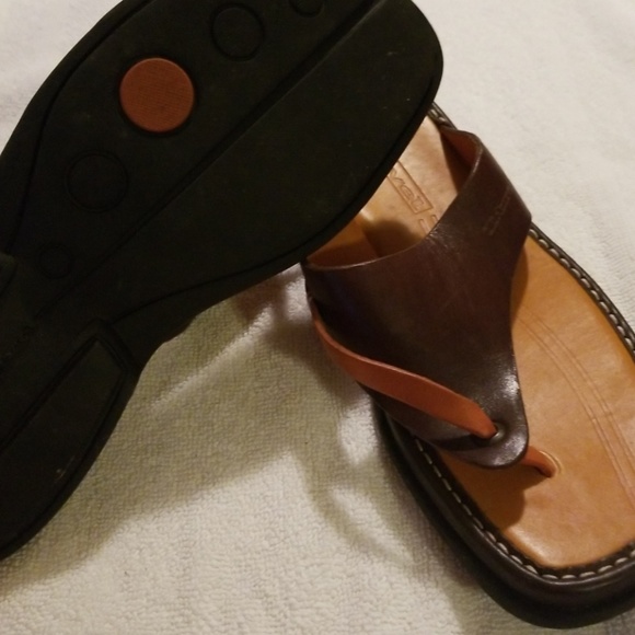 Sandals - Picture 3 of 4